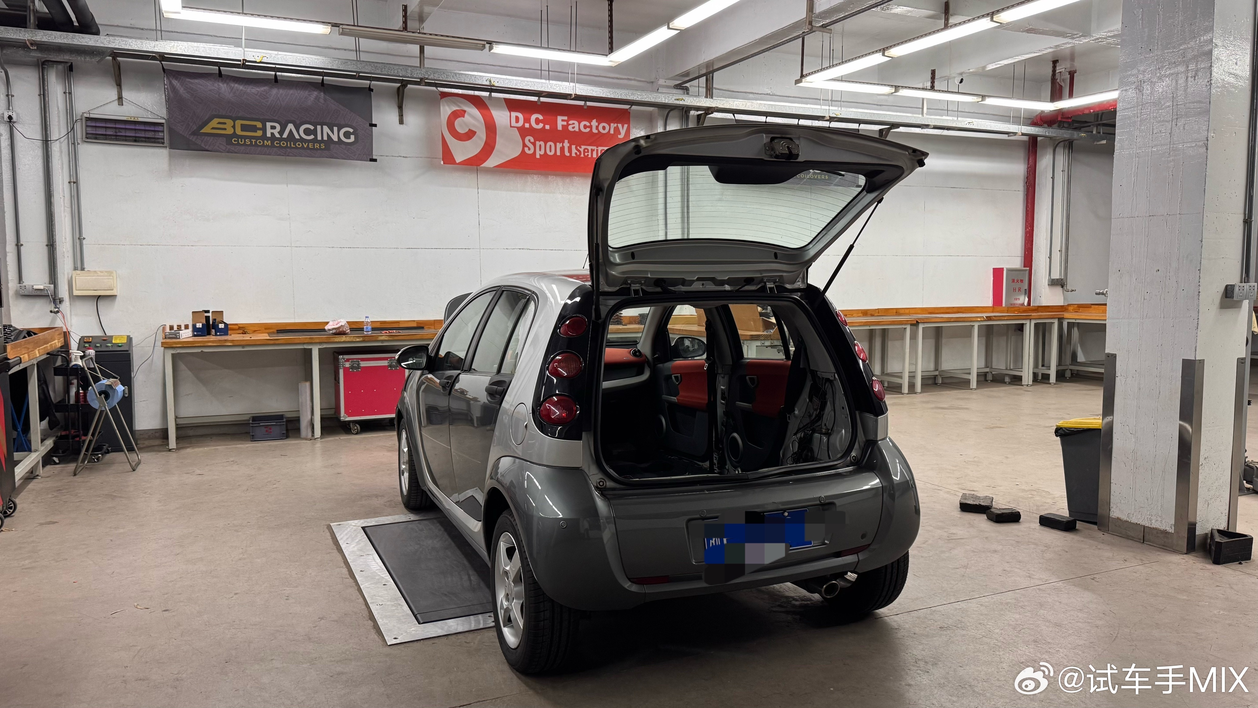 由于配件太难找了我寻求了BC Racing的帮助目前进度是：绝大部分底盘配件，D