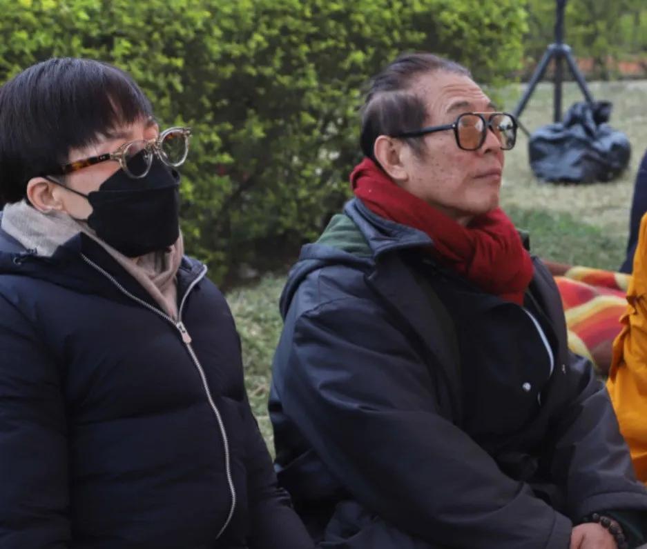 李连杰回应近期传闻…

对于最近不少明星返老还童这个事网友们议论纷纷，有网友表示