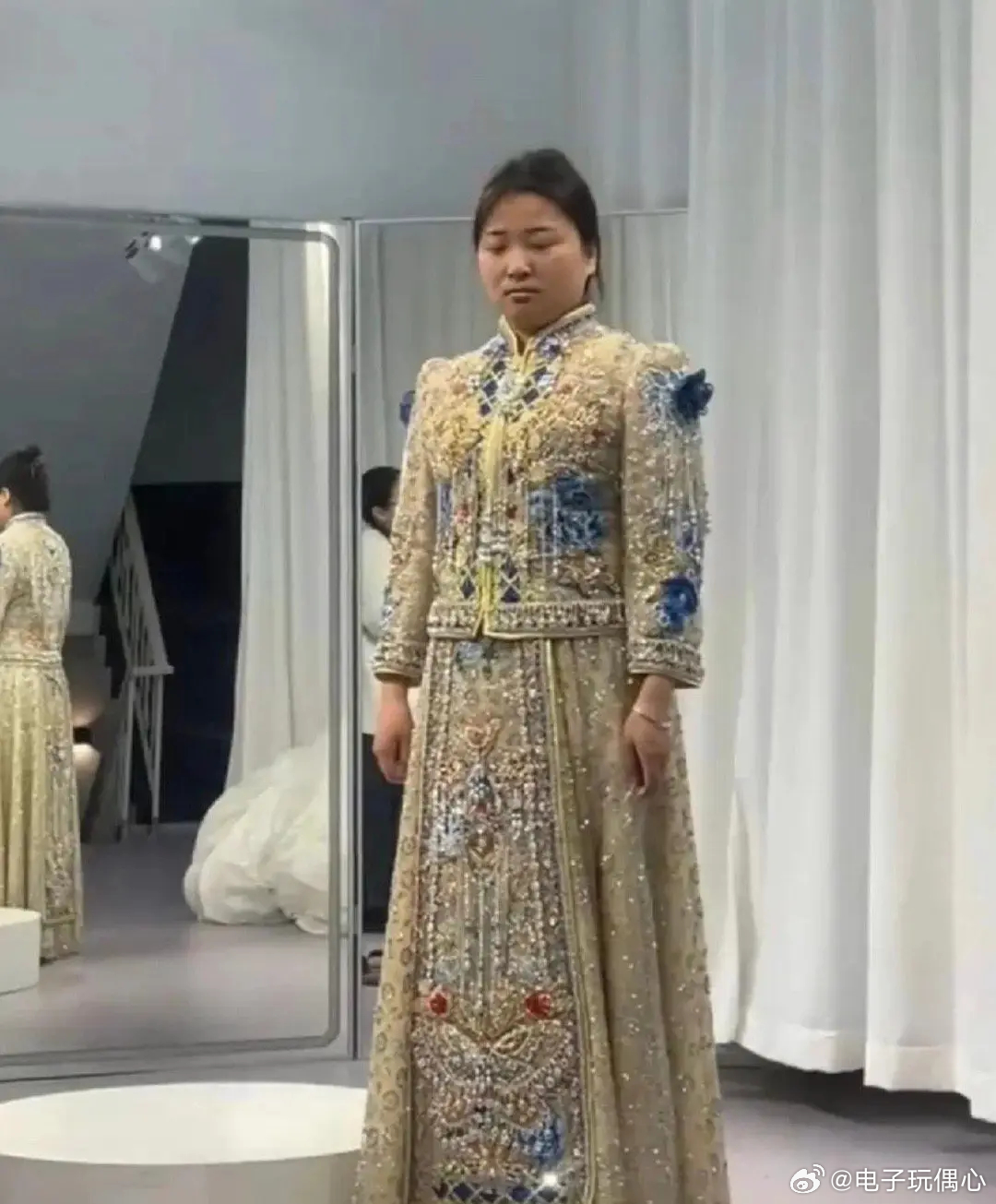云南:女子去试婚纱，看到成品笑不出来！网友:驾驭不了精品婚纱！ 