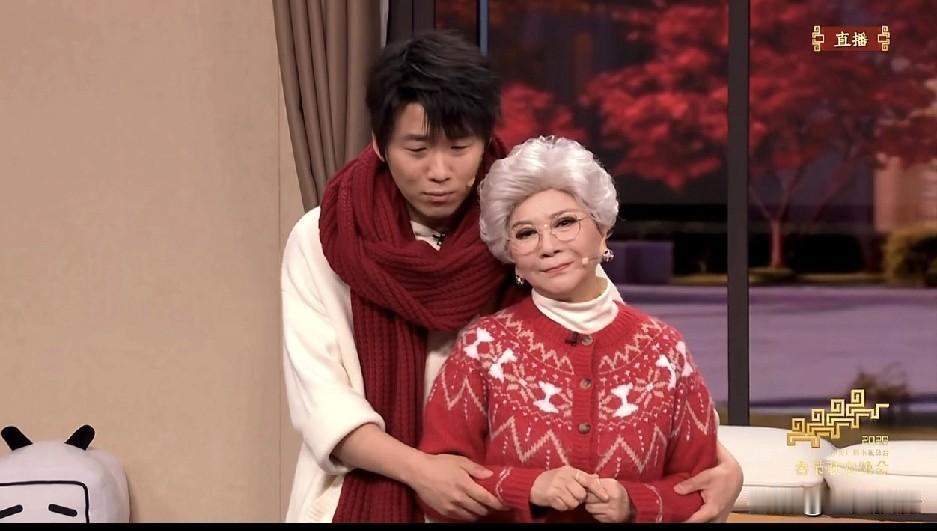 每年春晚，总有几个节目能戳中人心，成为过年最难忘的记忆。那些歌声、笑声与感动，串