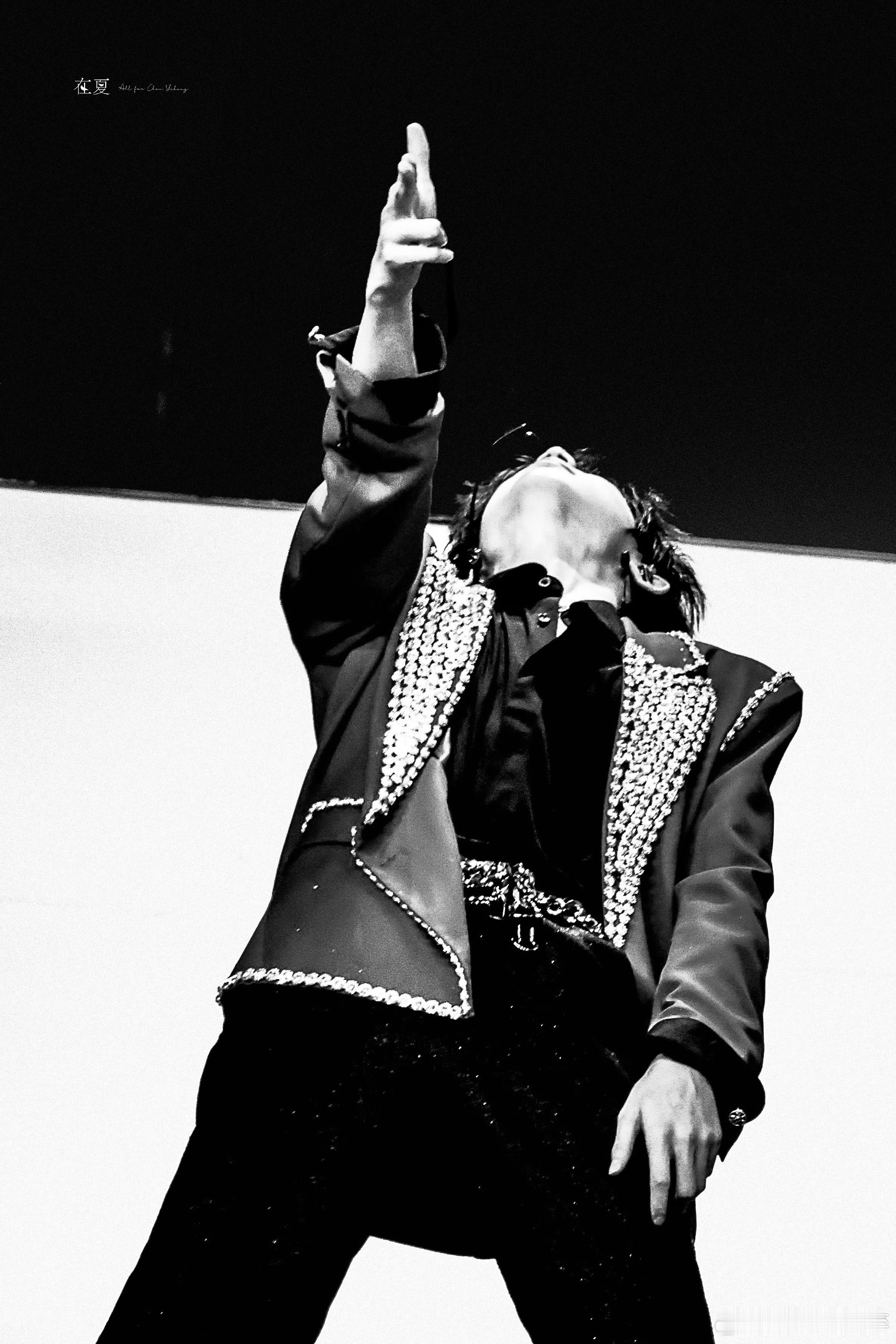 恭喜陈奕恒再次解锁超话钻2，四代唯一首位且多次解锁的练习生，热度遥遥领先，期待这