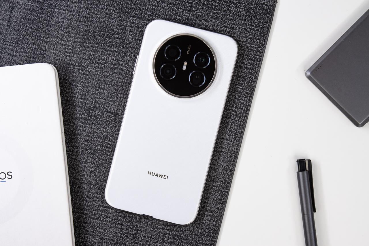 华为Mate 70 Air今日正式开启预售，起售价4199元！
作为年度旗舰机型