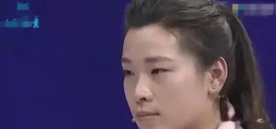 现在的女生都很爱美，有时候通过整容看起来更漂亮。虽然有时候高颜值会带来很多便利，