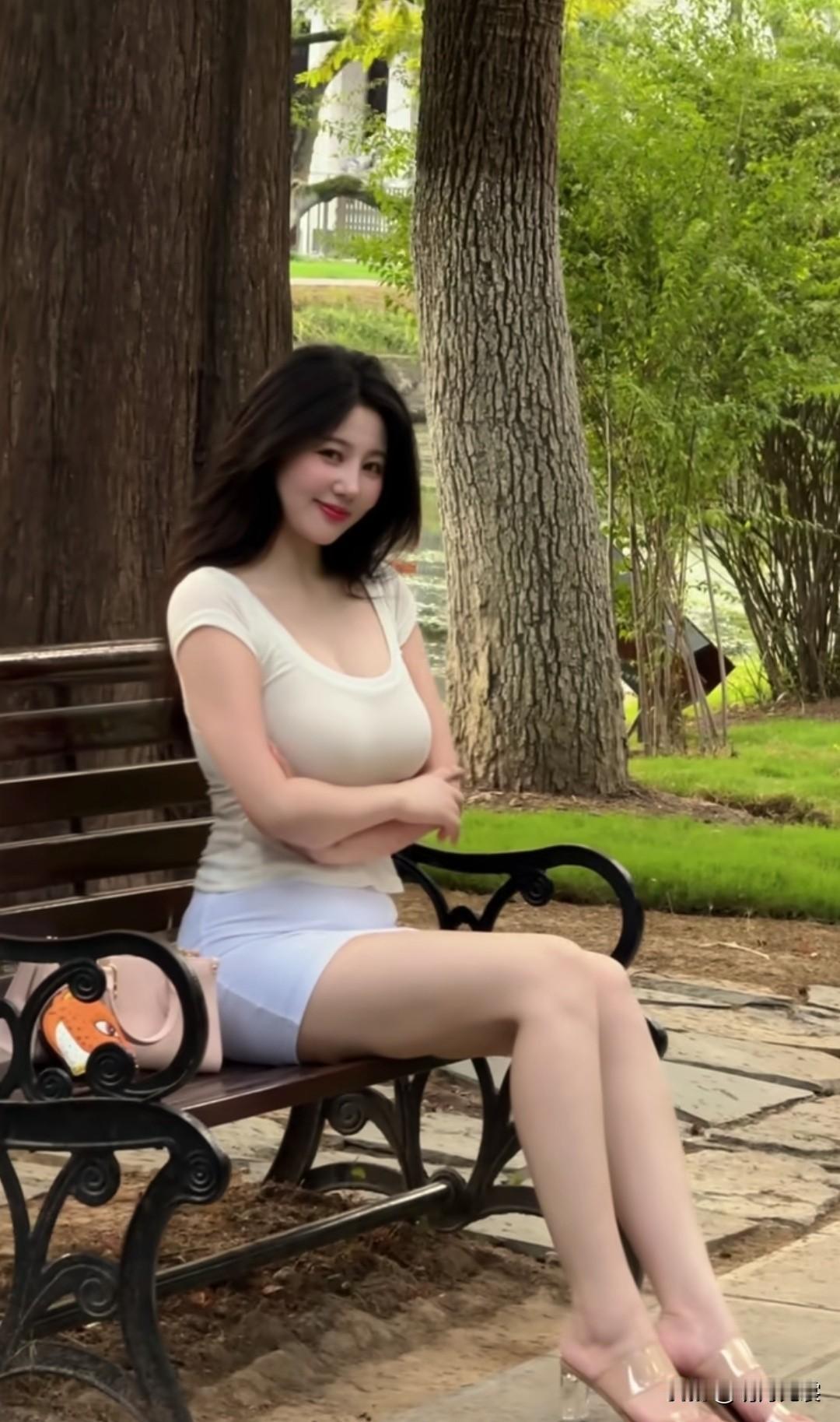 三十出头，长椅春秋。