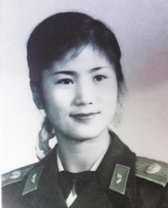 1974年岑荣端到中南海看望毛主席，离开时毛主席为她送上300元作为路费，这是怎