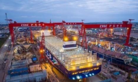 40艘大单直接砸向中国，韩国造船业拿到了全球62%的订单，韩媒马上狂欢，还扬言“