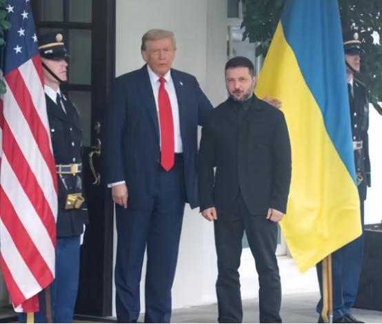 仗打完了，分赃开始了
 
乌克兰这仗打完了，分赃开始了，地归俄罗斯，钱归美国，命