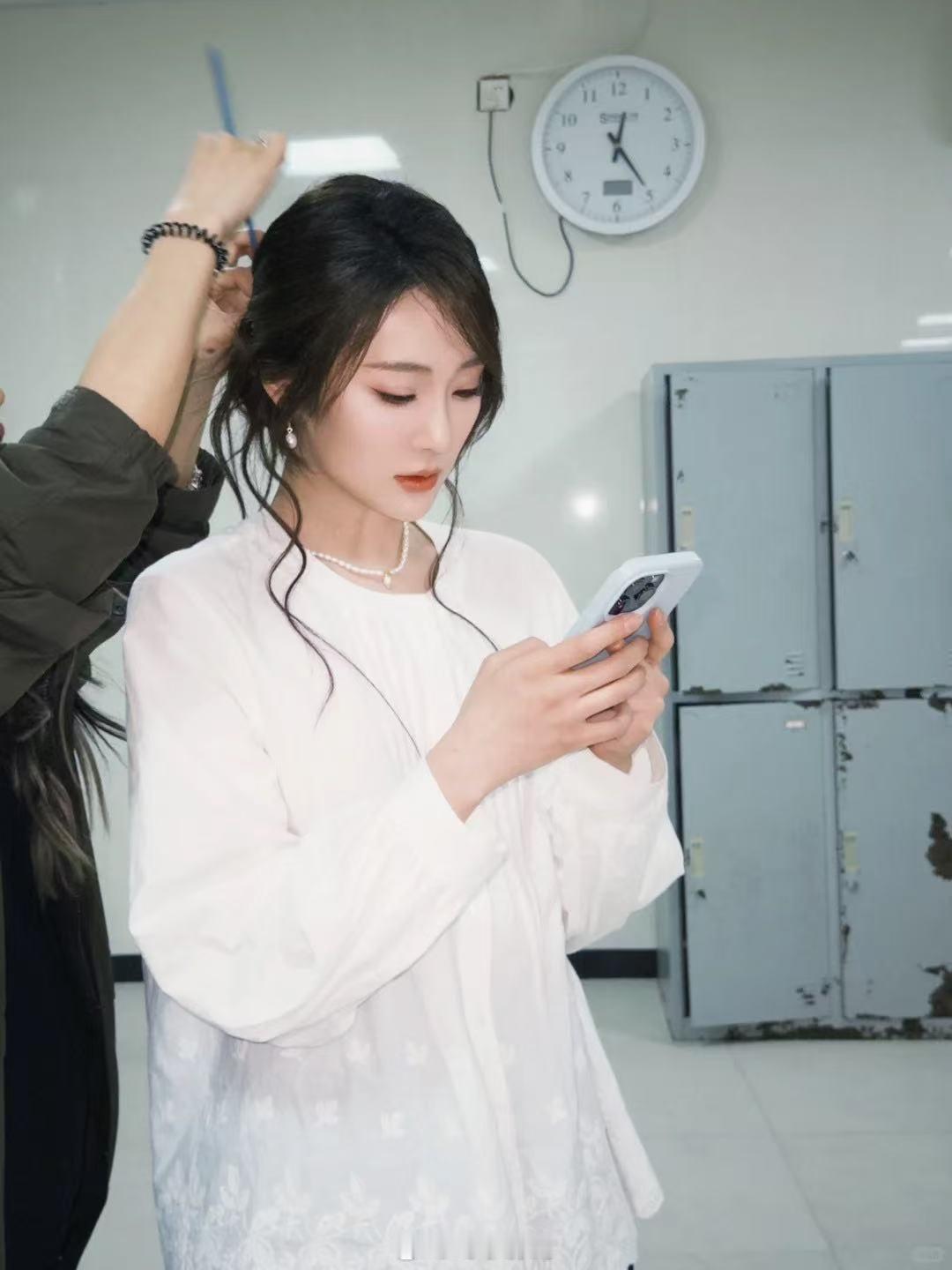 凯丽女儿张可盈演凯丽 这个选角对张可盈来说太难了。演好了是应该的，演不好会被说不