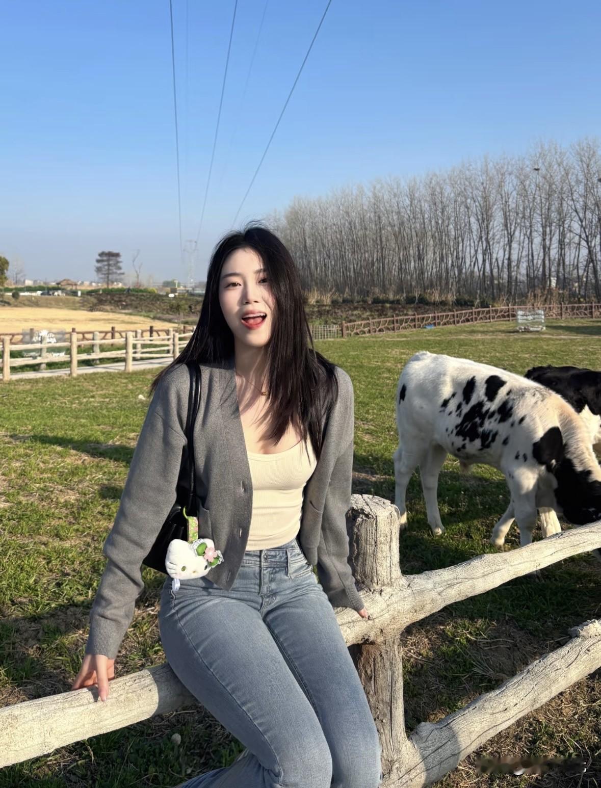 春日牧场限定🌿 赴一场蓝天与小牛的温柔约会