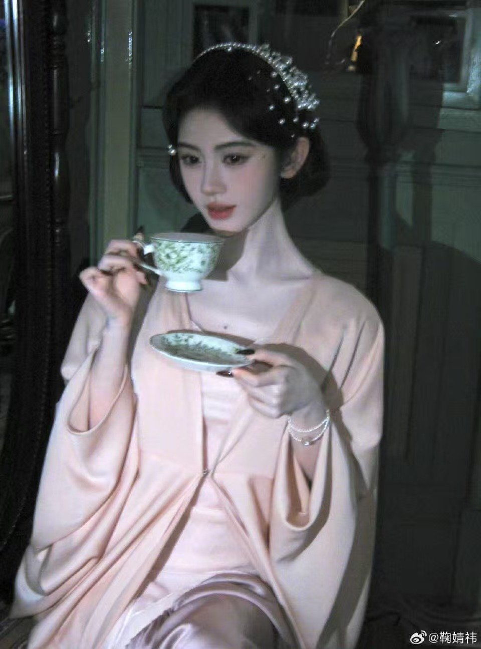 鞠婧祎苏绿夏出现鞠婧祎六一晒苏绿夏 鞠婧祎苏绿夏突然出现！ 