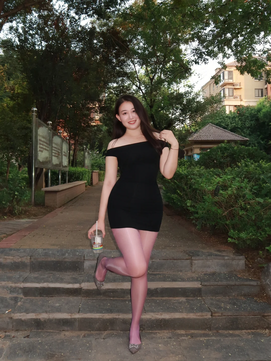 长头发的夏天可真难熬