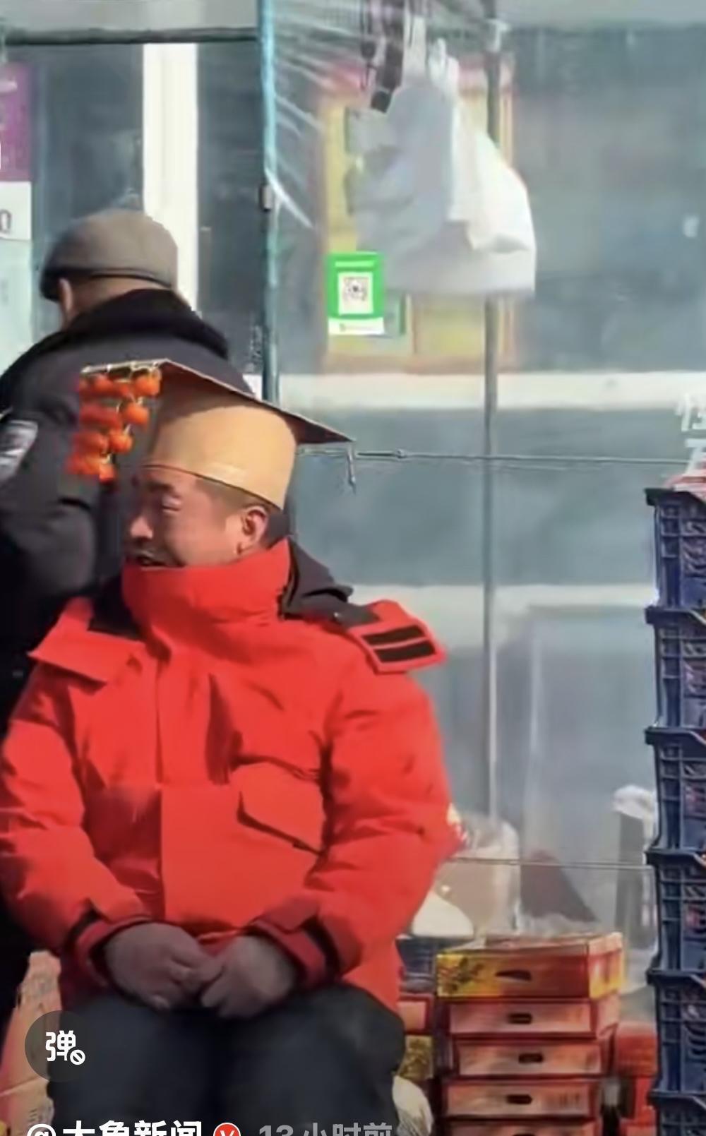 卖沙糖桔的老板。