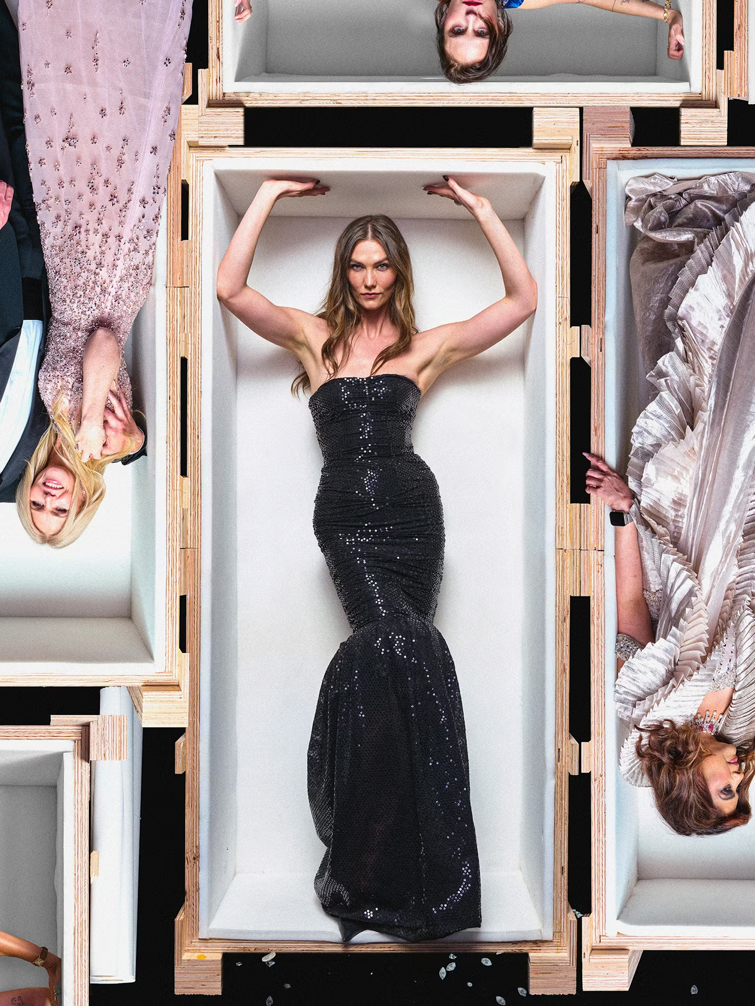 Karlie Kloss 奥斯卡名利场派对，Gucci 的黑色亮片裙。🖤 