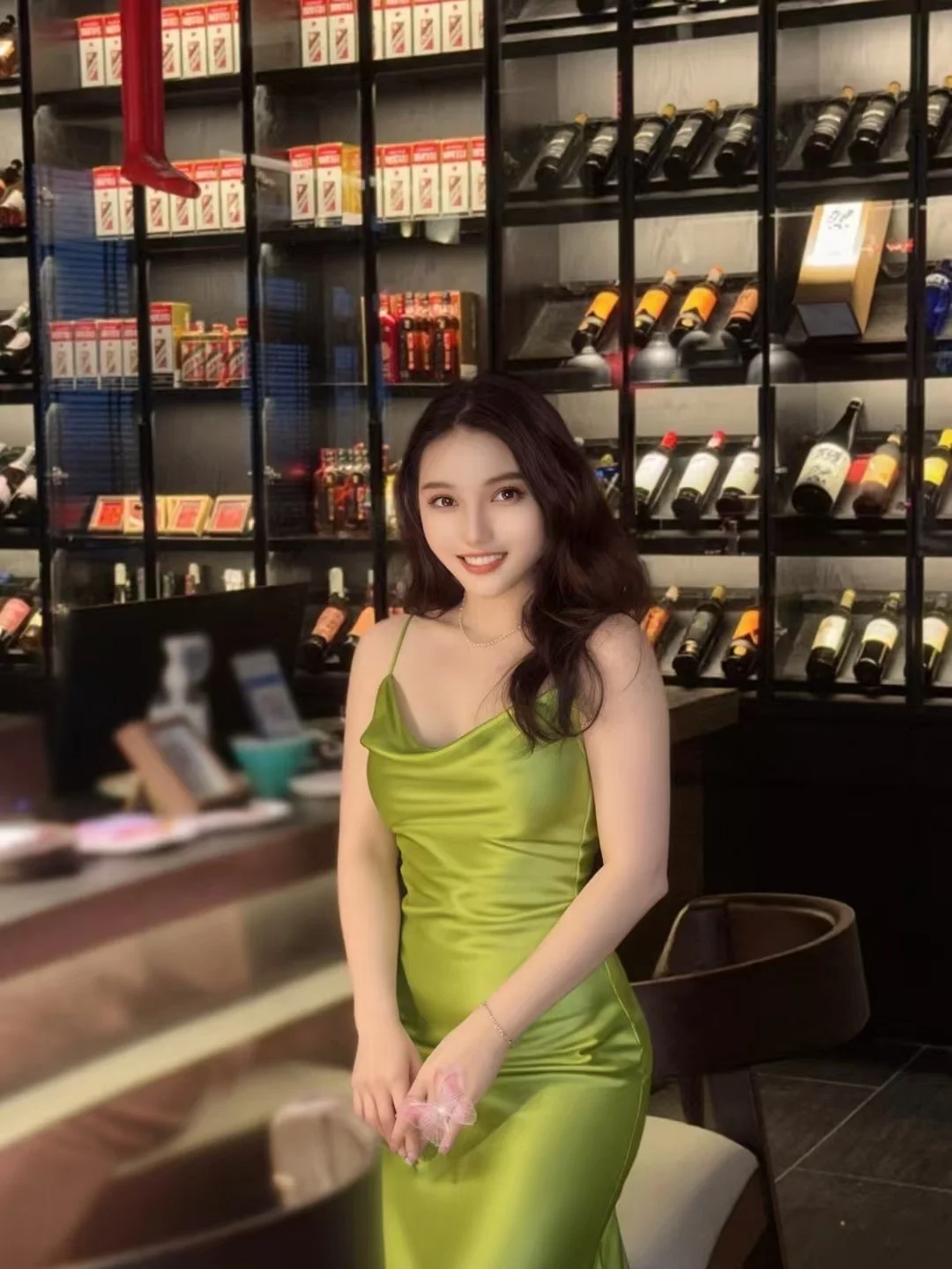 🎁 给朋友送礼物，朋友说“你怎么越活越年轻”