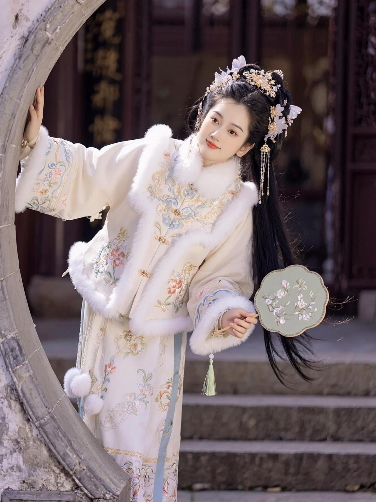 AI梦幻古风写真  抖音ai创作