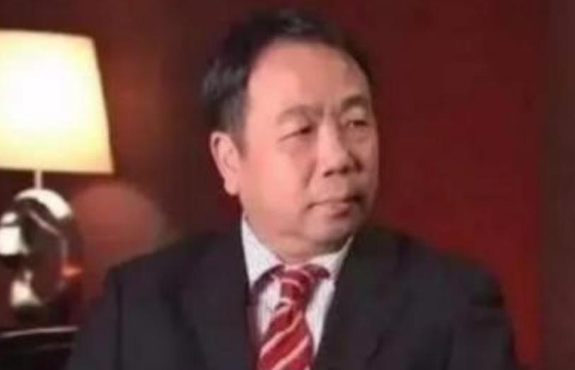 一句出生在中国倍感耻辱，一句公然宣称钓鱼岛归属他国，还叫嚣让中国放弃领土主权，这
