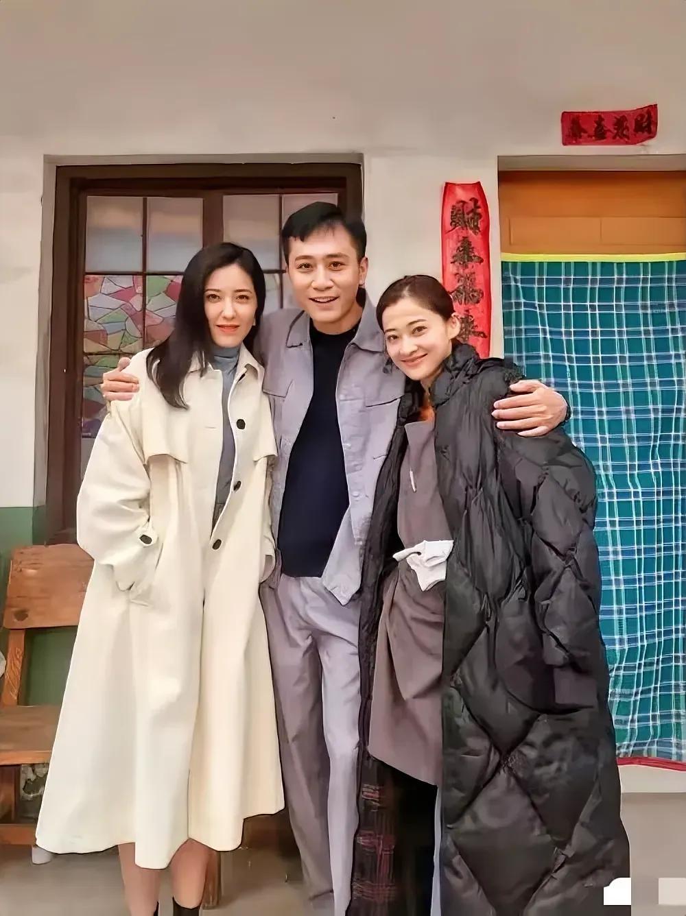 怪不得三个人都那么优秀，原来人家是一个班的