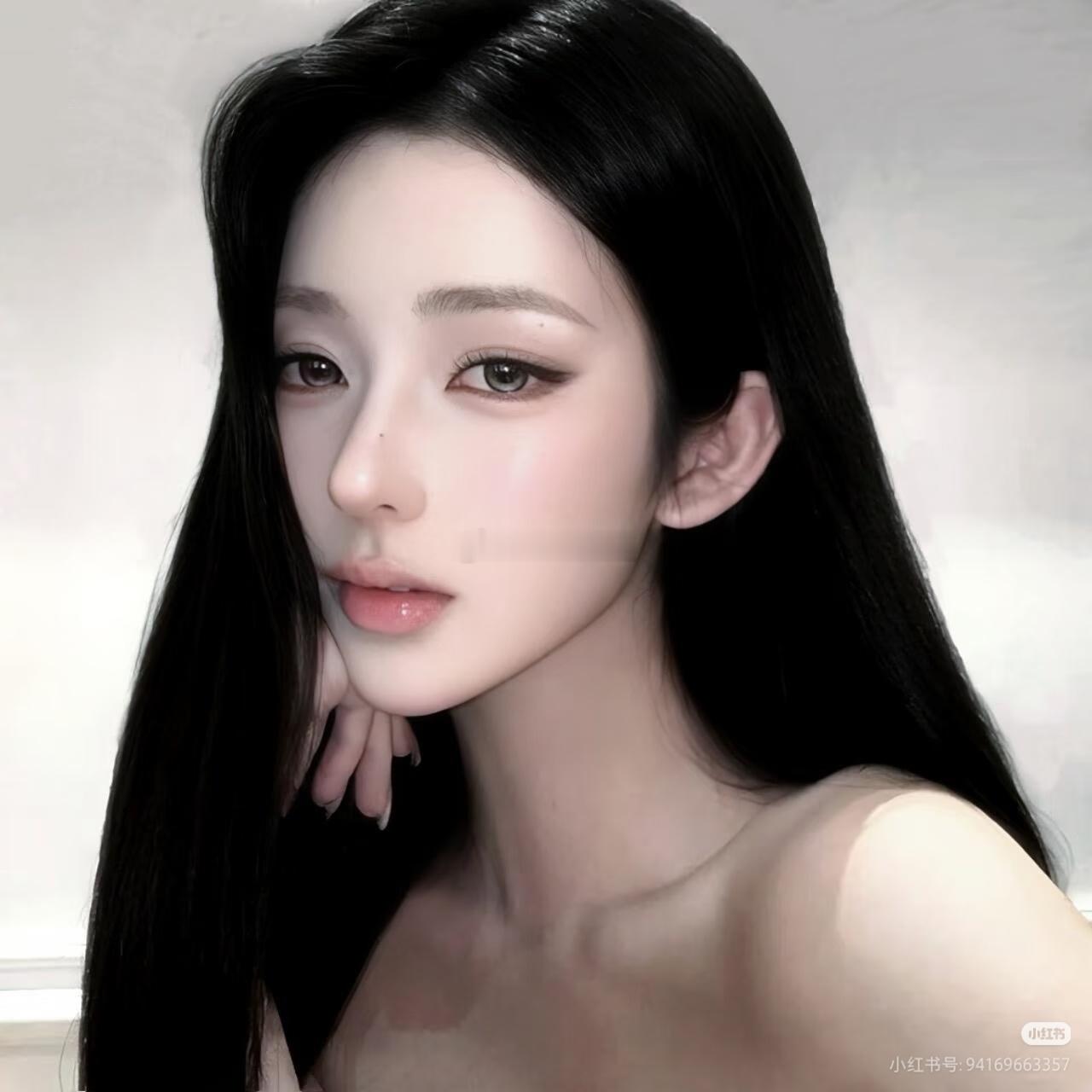 来两张好看的女生头像
