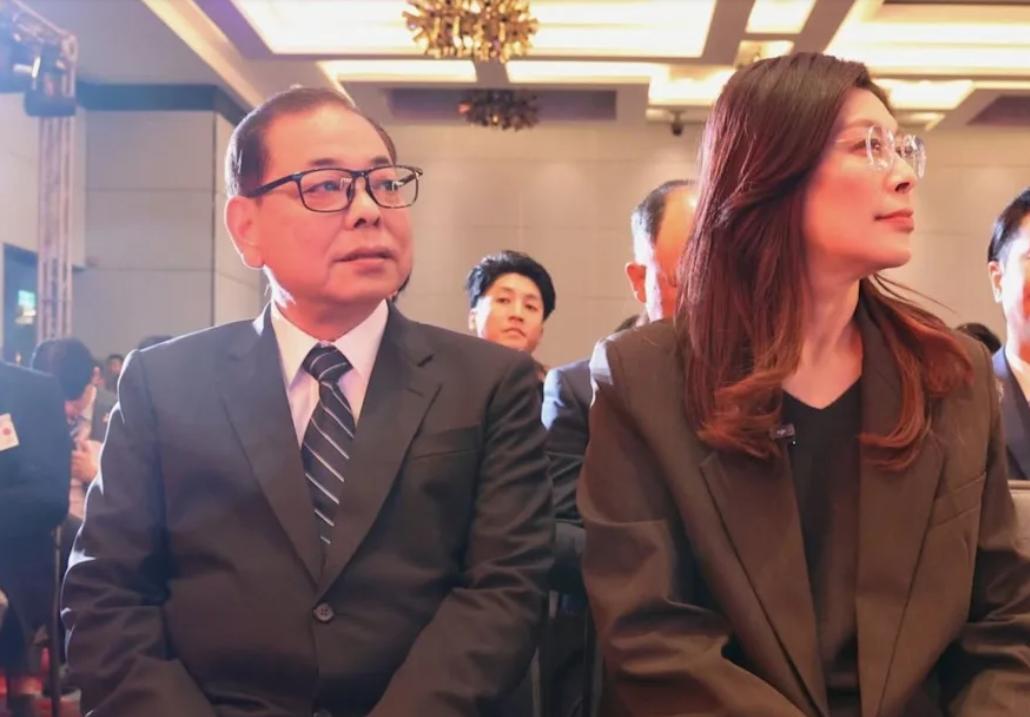 国民党行动中常会今天移师新竹县，为的就是方便陈见贤参会展现党内整合成效，一起为党