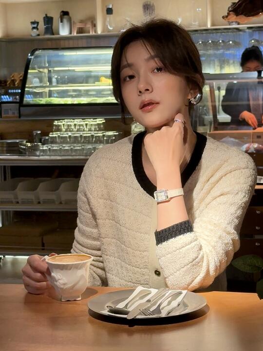 𝓕𝑒𝒷.🌼 𝒸𝑜𝒻𝒻𝑒 𝓉𝒾𝓂𝑒 ☕️