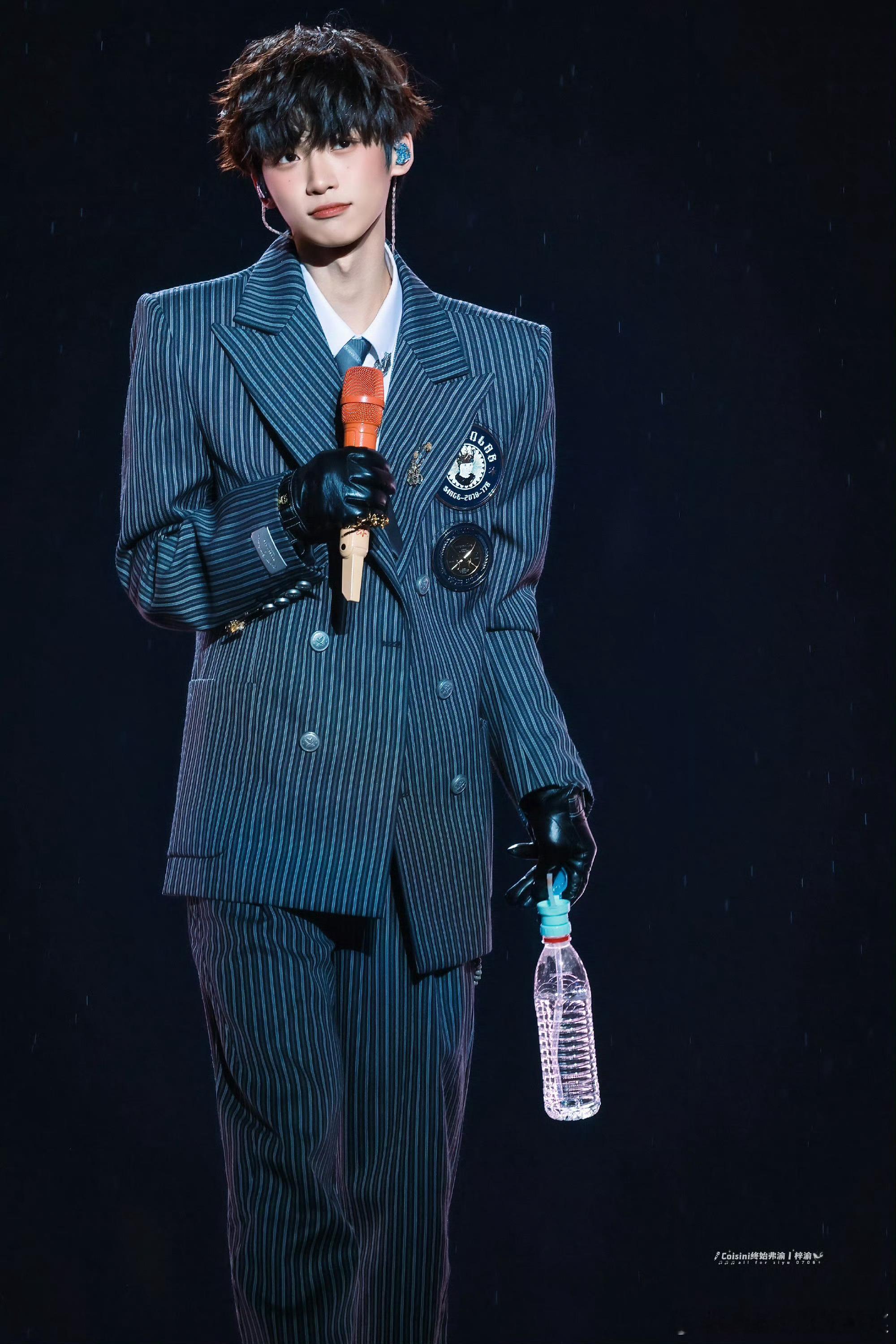 梓渝百度地图臻品语音品牌代言人 🔮梓渝﻿﻿ “热爱可抵岁月漫长，彼此保护从来不