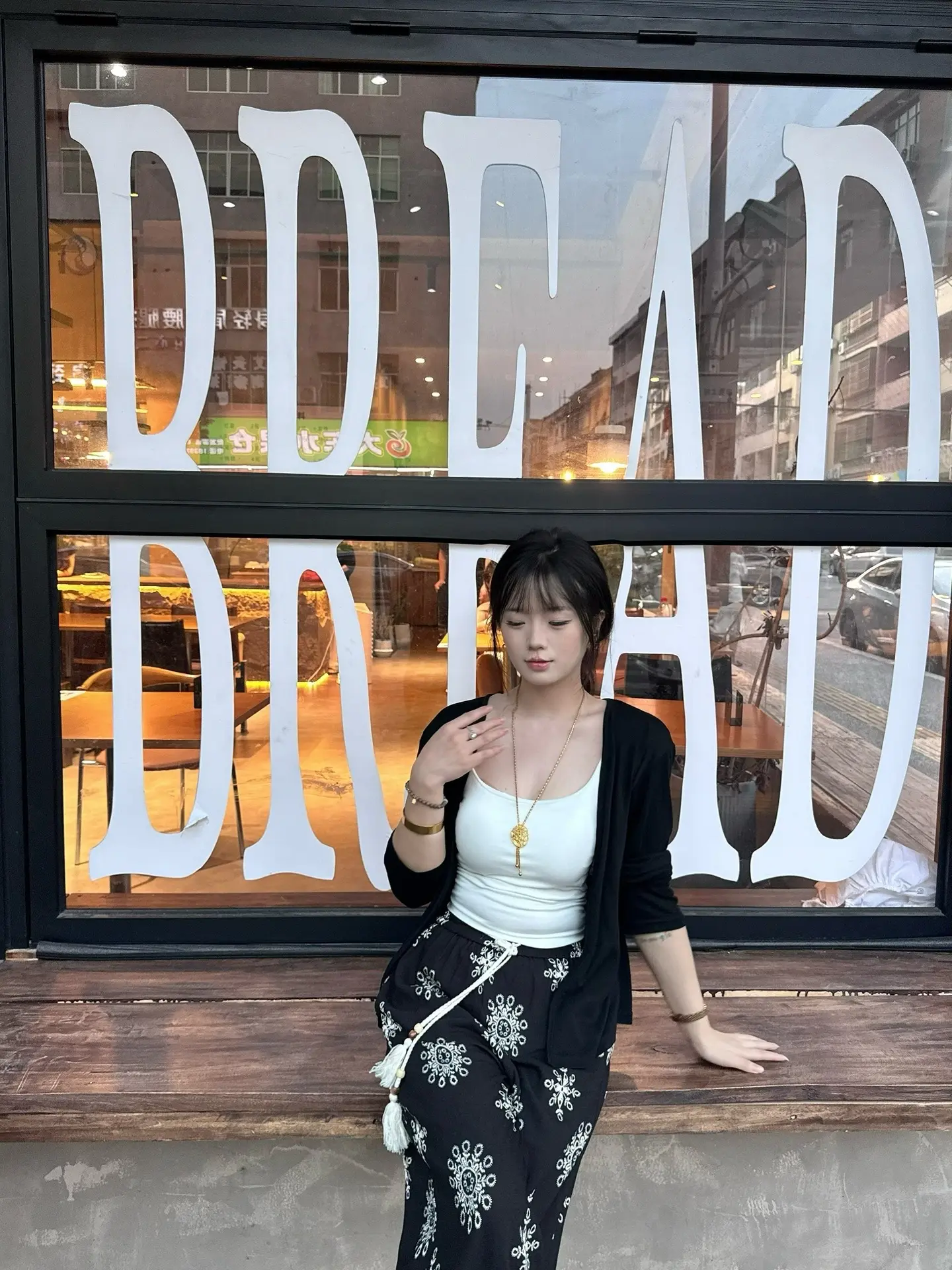 对于某些缘分 只要你不贪心 那就是礼物 如果你执着了 那就是惩罚