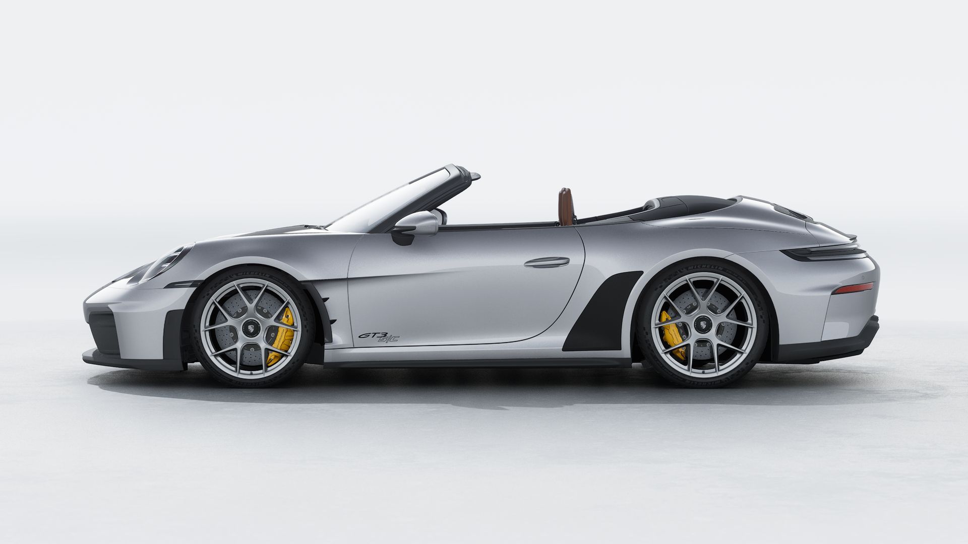 新车 Porsche 911 GT3 S/C，敞篷车就得chill一些，选个棕色