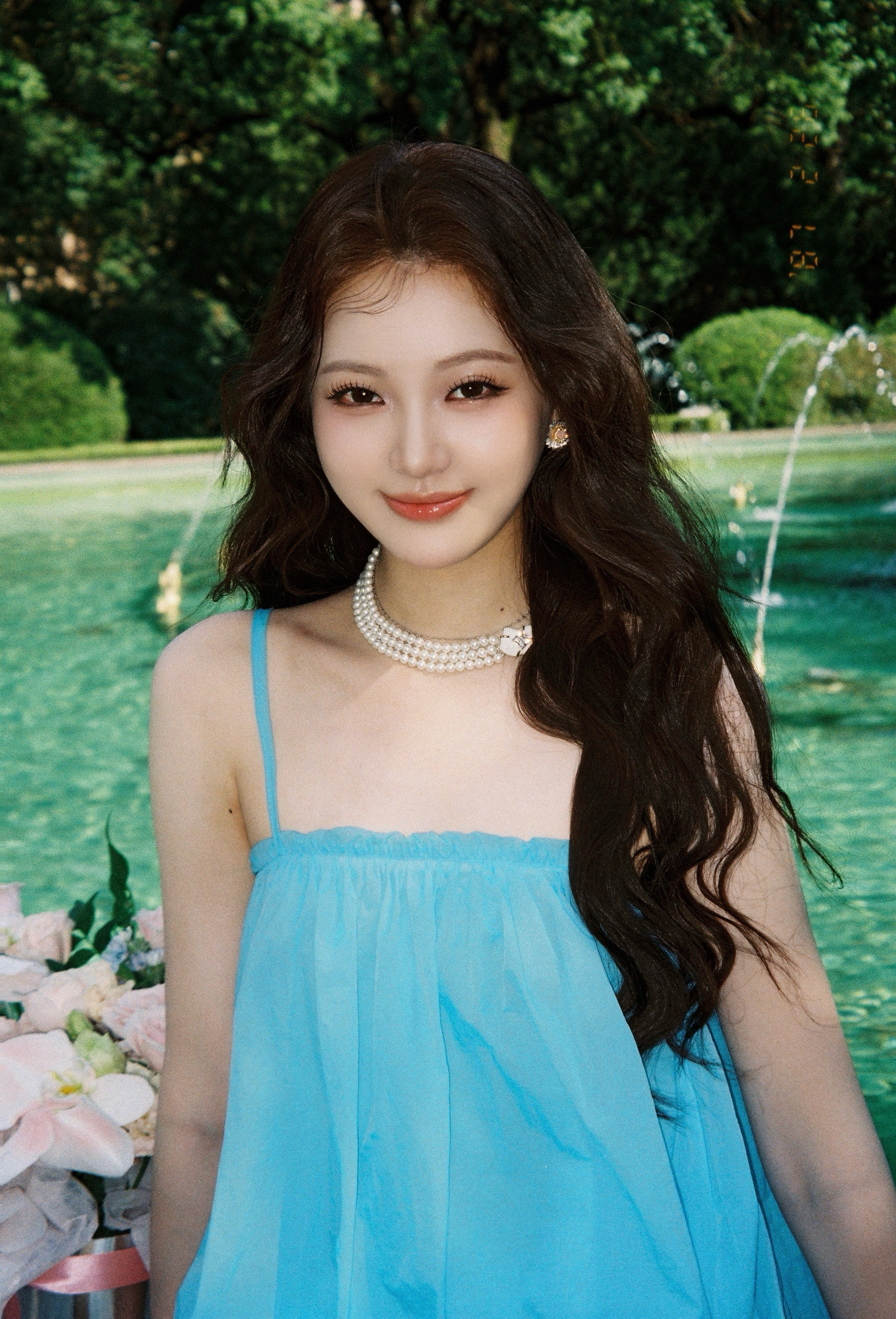 音乐人周梓倩蓝色系美照💙💙 ​​​
