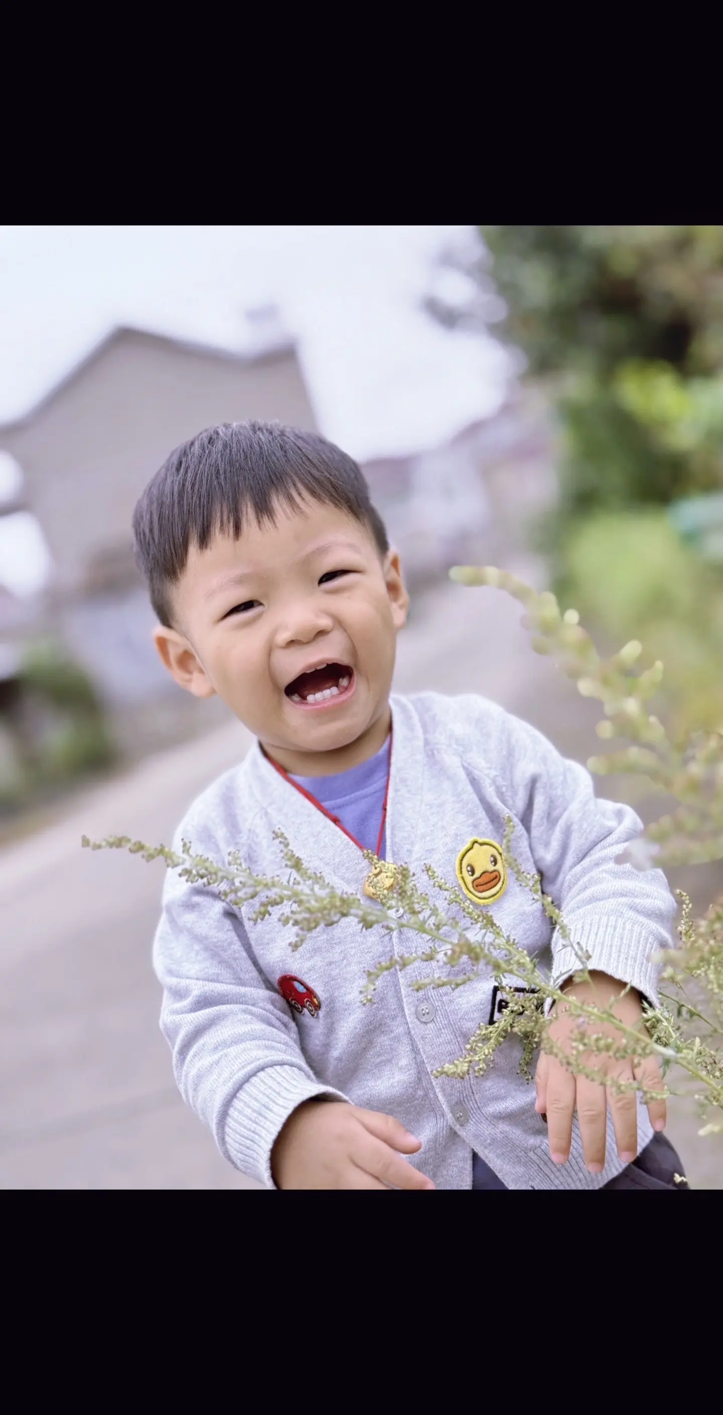 日子过得可真快呀！ 我居然把一个7.6斤的小娃娃养这么大了！😂