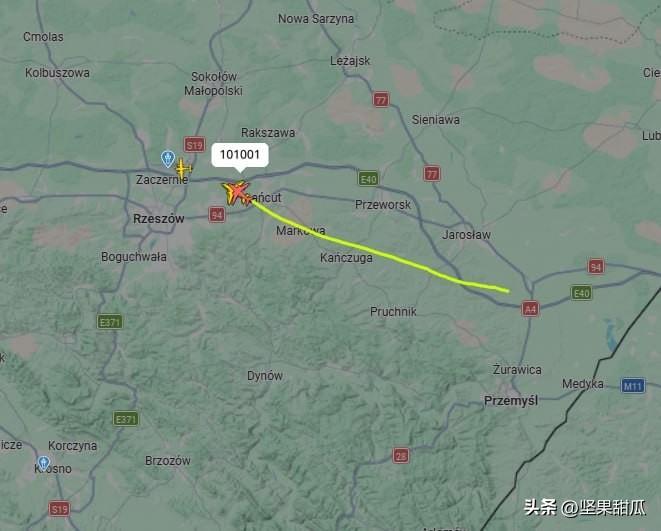 俄军打大鱼。俄军为报复乌军“风暴阴影”打击布良斯克，导弹无人机打击了位于文尼察、