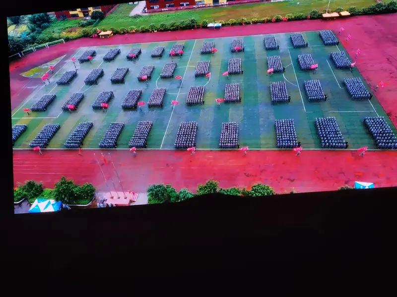 广西学生军训视频火遍全球！广西学生军训视频爆火，那场面真可谓有“十万学生十万兵”