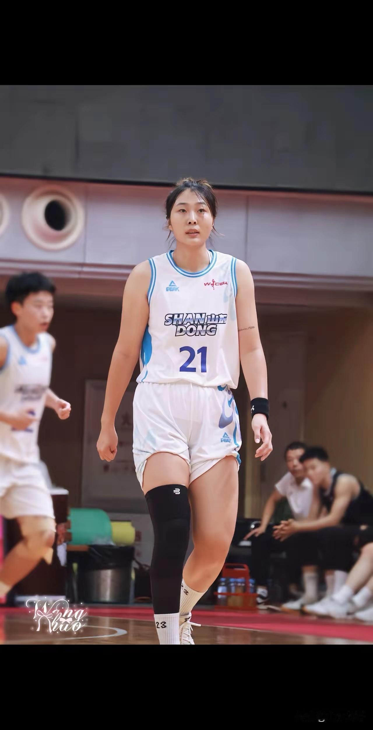 山东女篮加时战胜江苏！
2026年1月10日晚，山东女篮高开低走，四节82-82