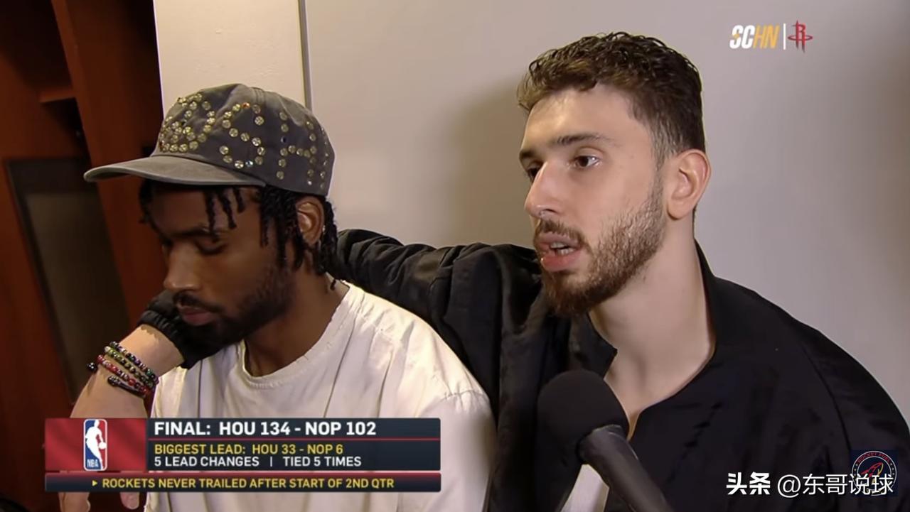 火箭围绕伊森个人召开球员内部会议，帮他打开心结，击破了更衣室有矛盾的传闻。
今天