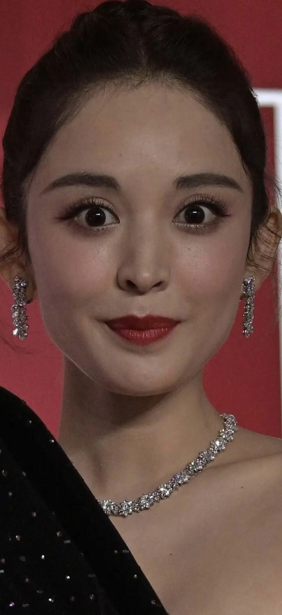 娜扎。