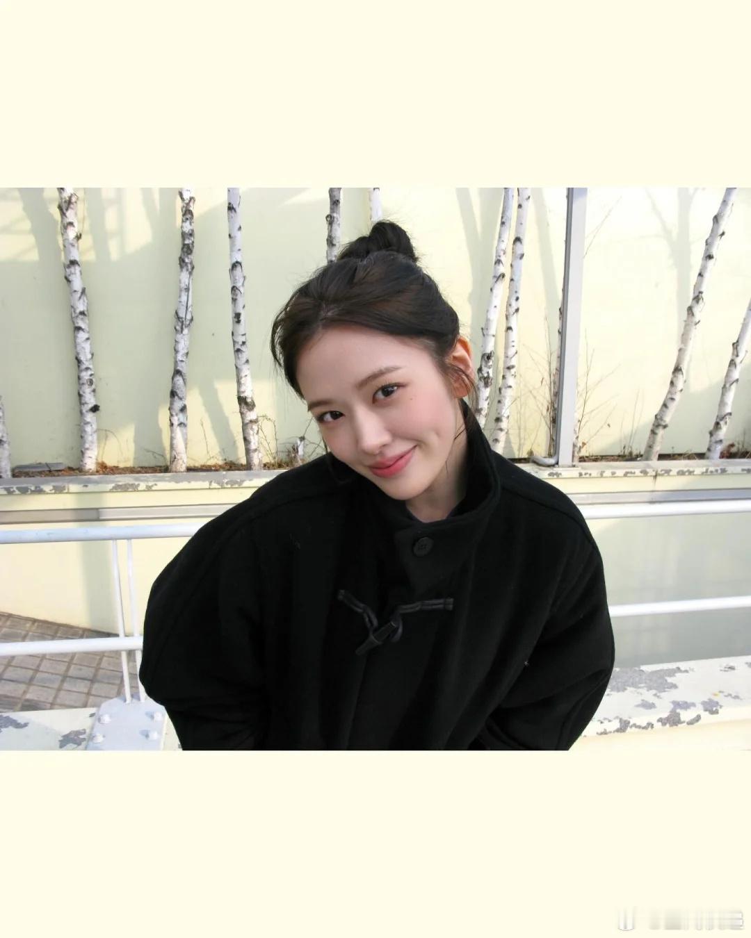 柳智敏给安宥真评论安宥真社媒更新干饭日常，柳智敏立马赶来评论区互动，妥妥的“硬子