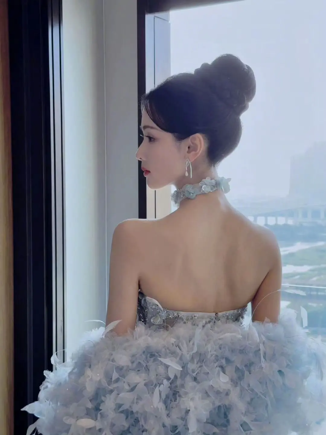 嘟嘟都瘦成啥样了 多吃点饭～