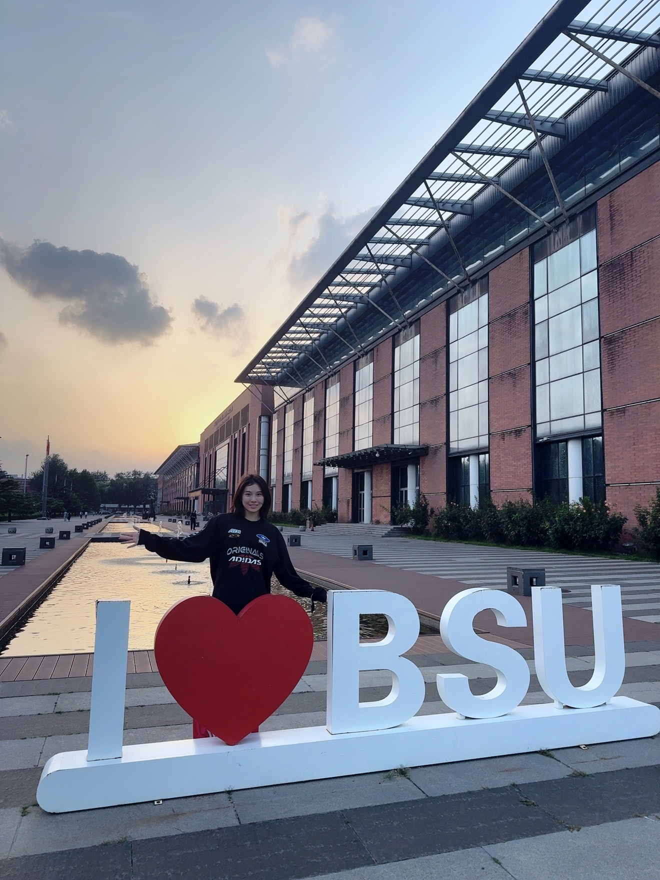 国家队集训的时光，辛苦但美好[抱一抱]而且还赶上了北体大的开学、军训和教师节，作