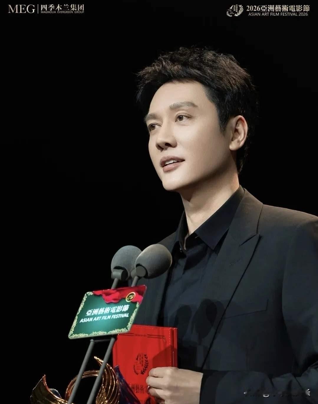 冯绍峰，
好多人都在聊你现在的变化！
 
圈内不少艺人分开之后，忙着相亲交友，盼