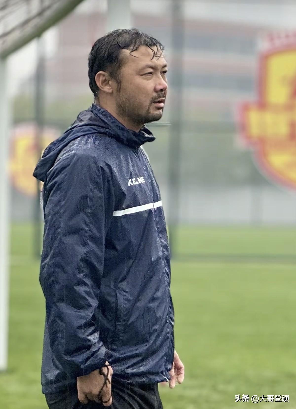 一个专业且负责任的青训教练有多重要！《足球报》专访前国脚汪强，得出答案[加油]