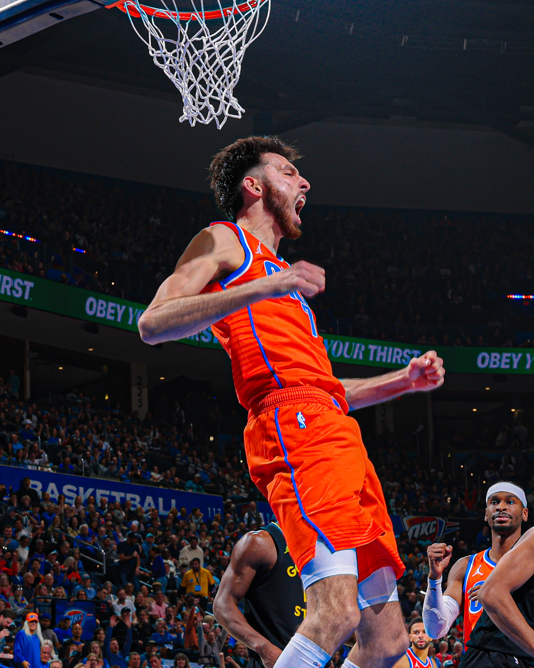 联盟第一雷霆今天三节打花勇士，最多领先36分，最终126-102大胜勇士，取得三