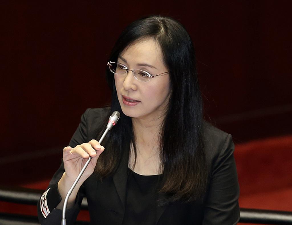 梁文杰“菠萝释迦说”不怕影响陈莹选情？谢寒冰爆玄机
陆委会副主委梁文杰日前有关“