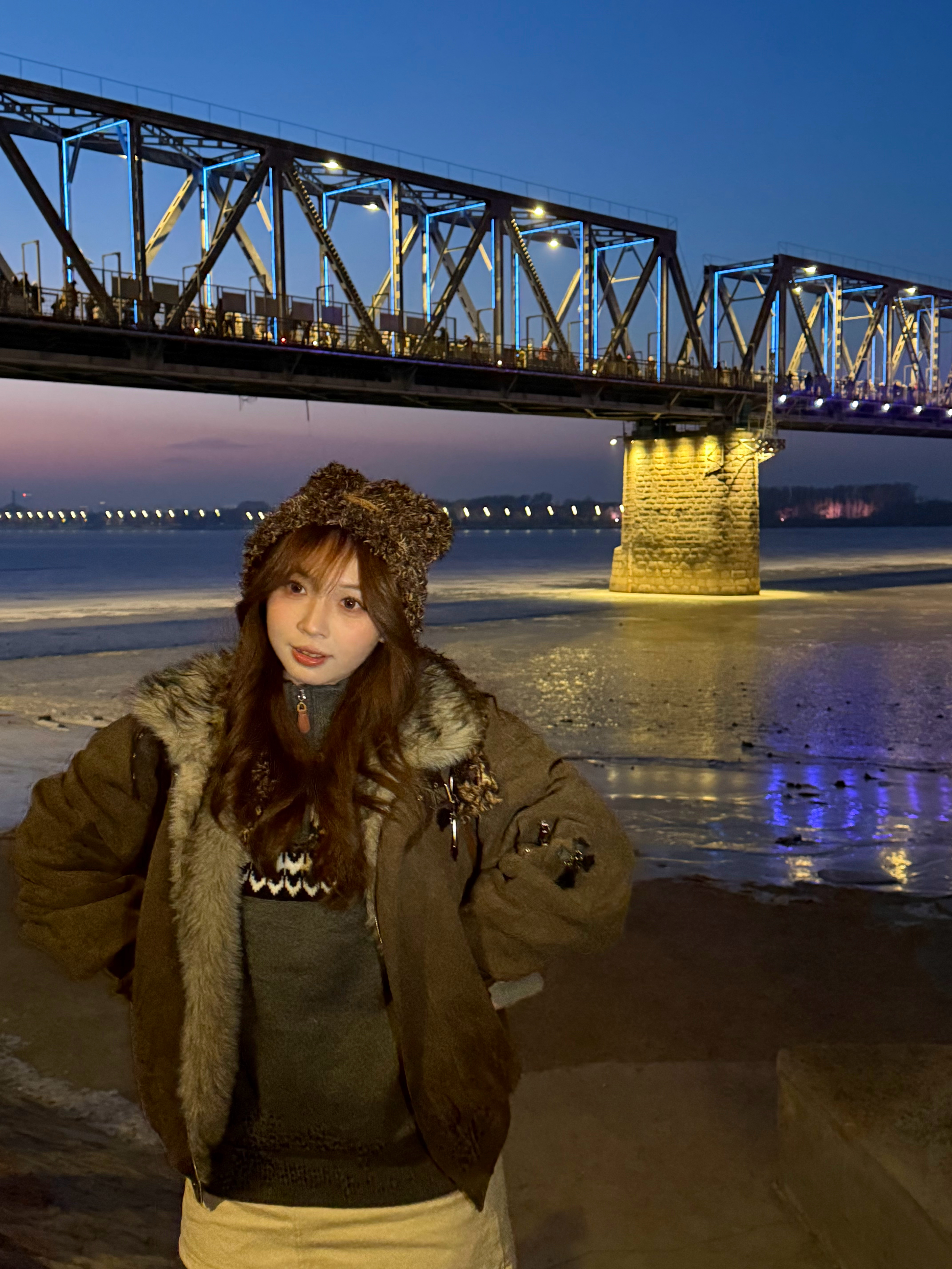 拍了好看的照片还是得发一下才行真是我那段时间出去玩最好看的一天了后面问陈道聪为什