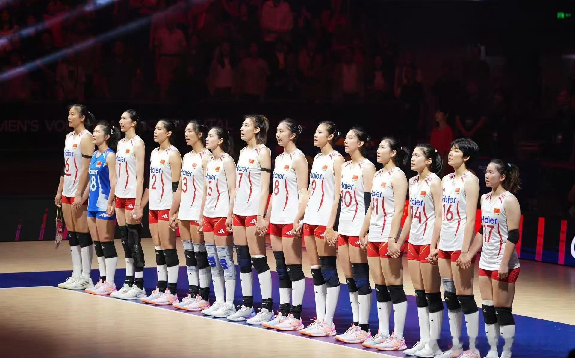 中国女排2比3泰国女排中国女排无缘直通洛杉矶奥运会 亚洲女排锦标赛决赛，中国女排