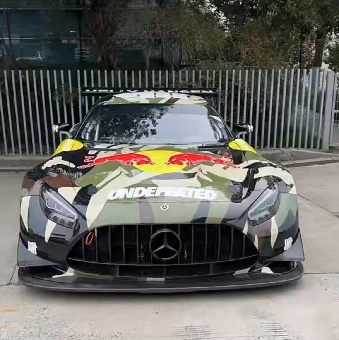 王一博迷彩新涂装 王一博迷彩涂装新赛车 王一博迷彩新涂装！ 