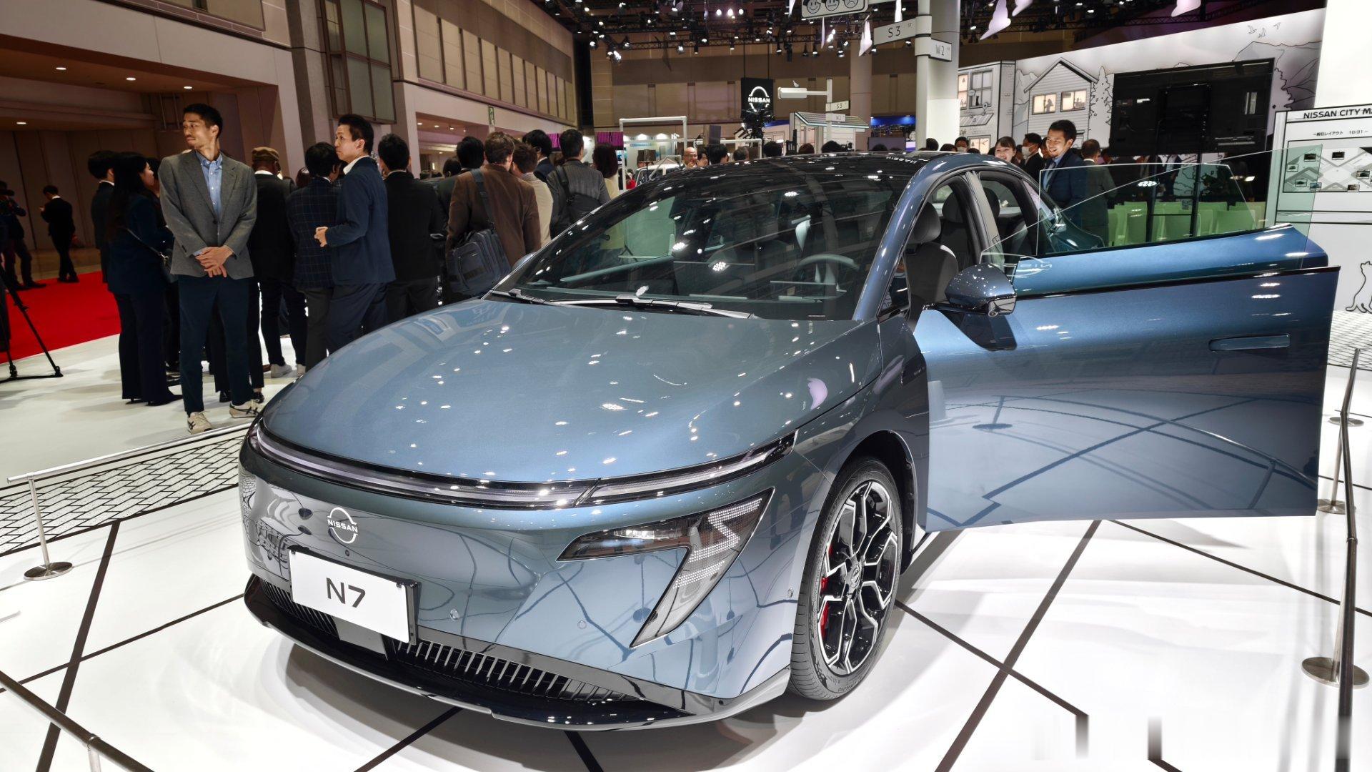 东京车展唯一左舵日系车，东风日产N7。这是打算返销回日本了？ ​​​