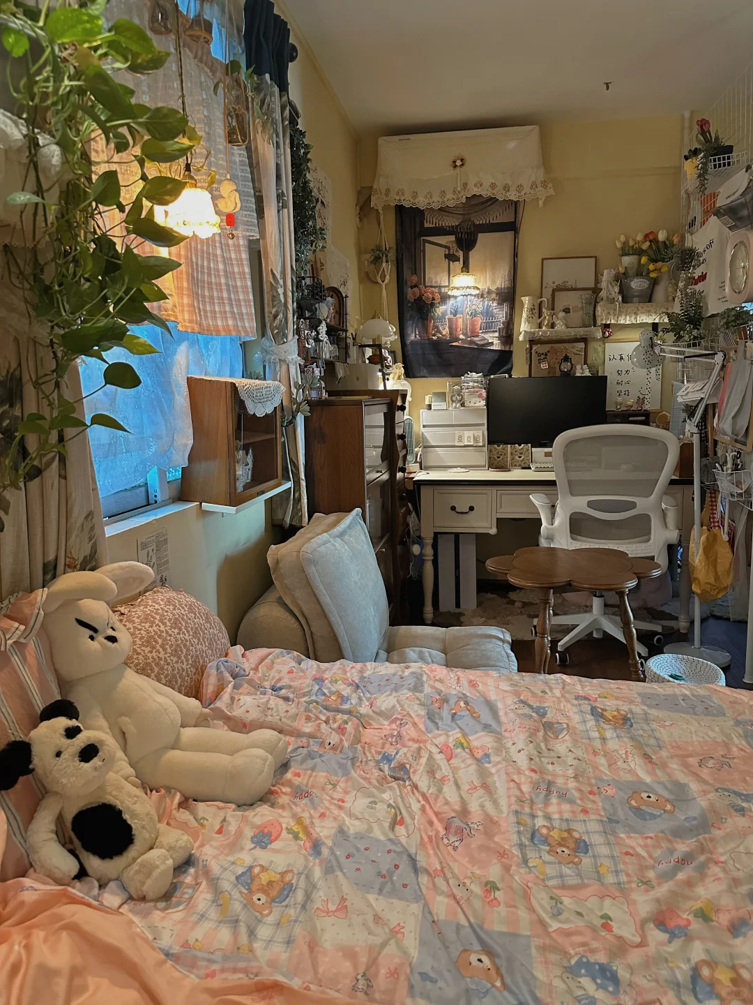 哇!换了床又能塞新柜子了 ≽^•༚•🎀≼ฅ