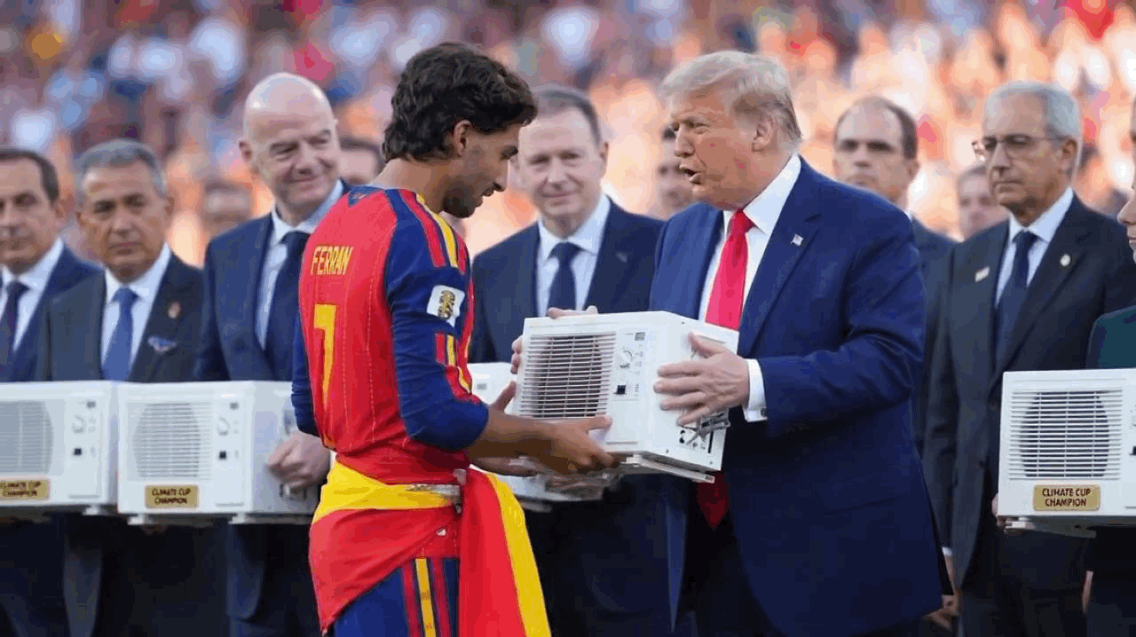特朗普不给世界杯冠军队发大力神杯，改发空调？

怎么说呢？既离谱又合理！

冠军