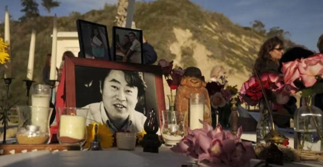 秦岭笑谈美国华裔医生一家三口惨遭灭门，9年后凶手被判无期徒刑…