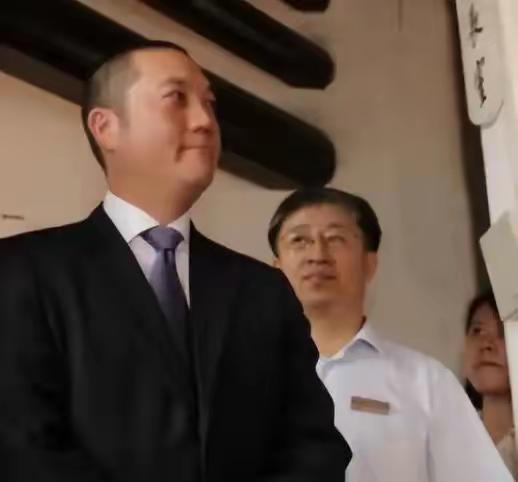 炸穿台湾政坛！蒋友松突然官宣：强行迁走两蒋悬棺，半世纪漂泊终于要归乡了！

蒋友