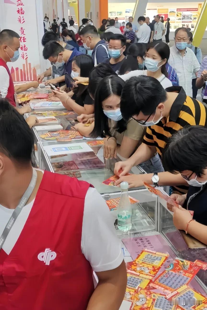 福彩中心想要消除网民质疑、杜绝作弊再简单不过了，方法很多种，比如这5步:

1.
